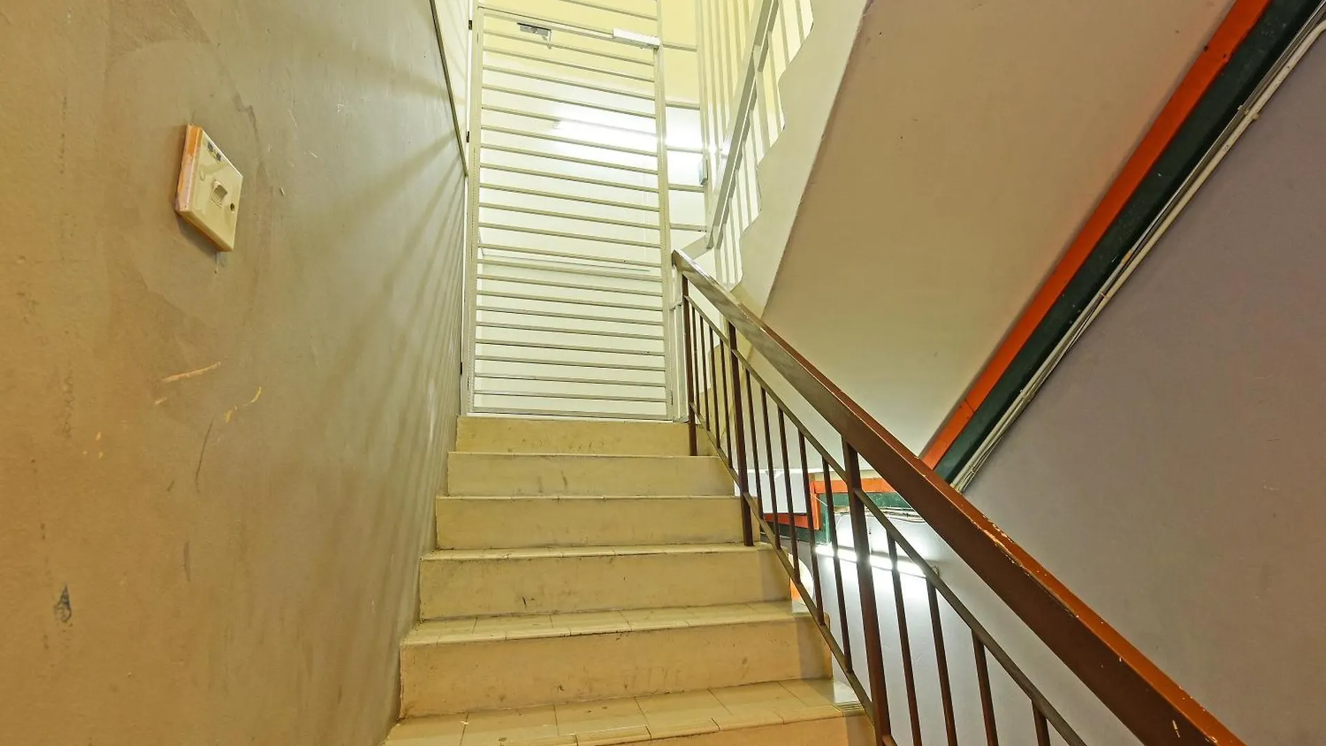吉隆坡 斯波特昂90500斯里南派地铁青年旅馆酒店