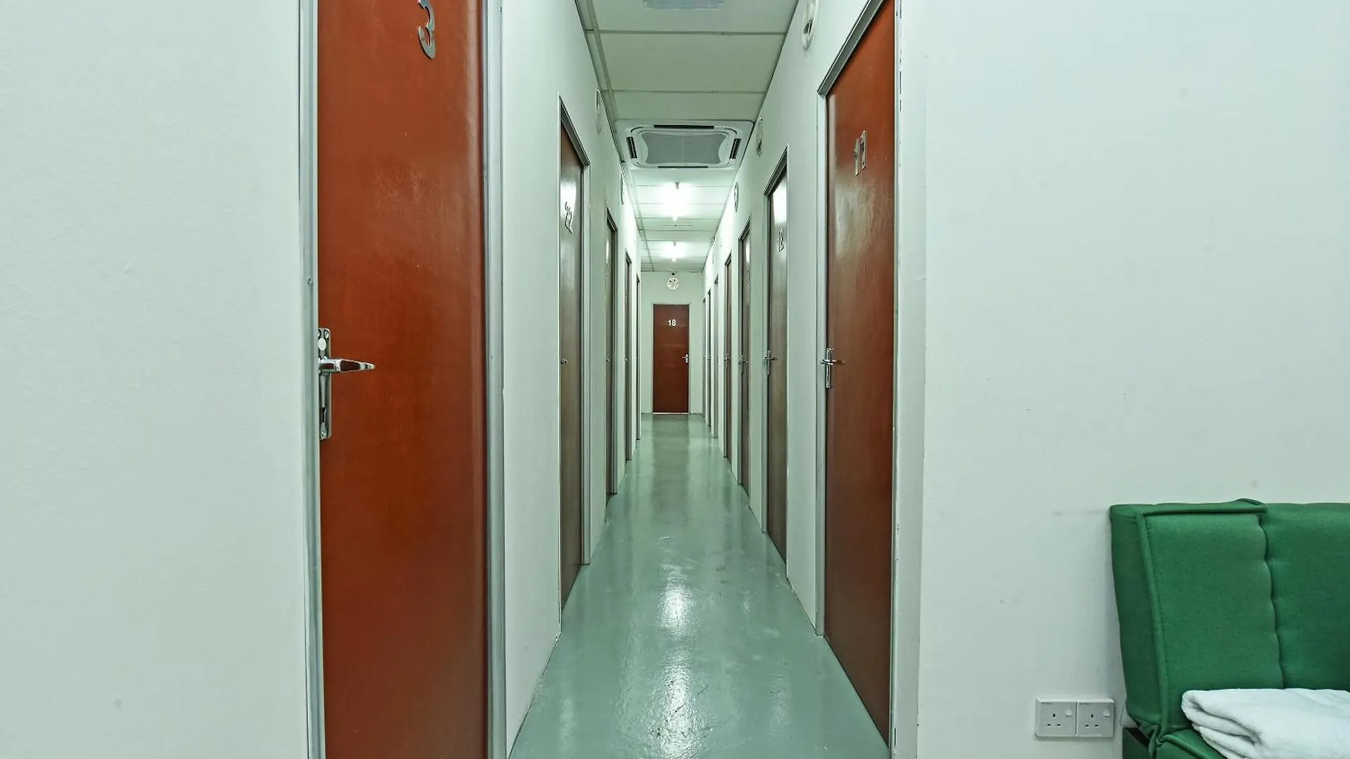 Spot On 90500 Sri Rampai Metro Hostel Kuala Lumpur 2*,
